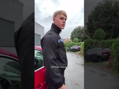 Bosan dengan Pintu Masuk yang Banyak Orang?